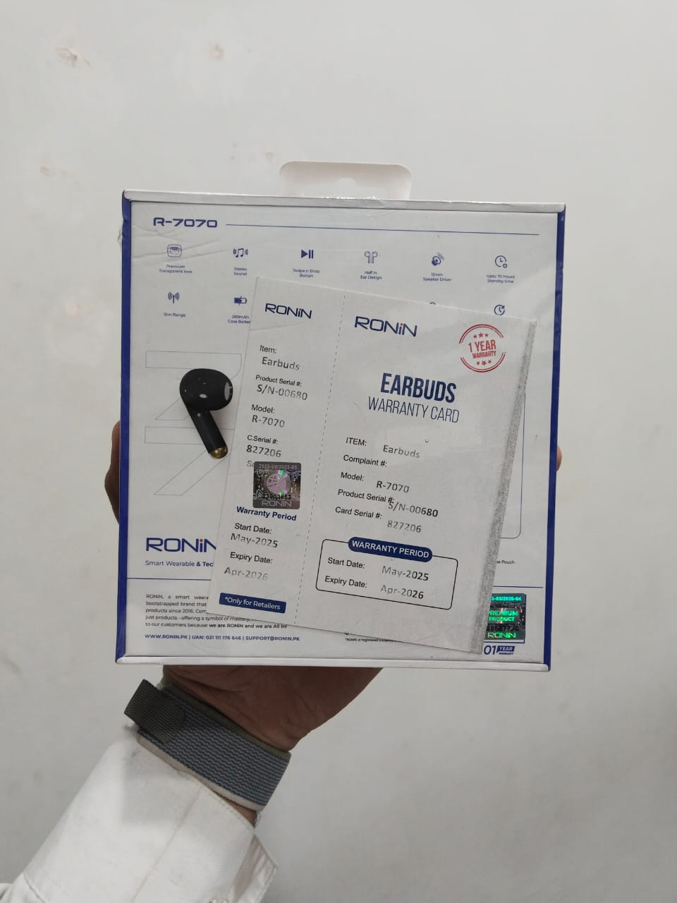 Branded RONIN ear buds, Latest model Ear buds ,For Every one , Bluetooth ear buds